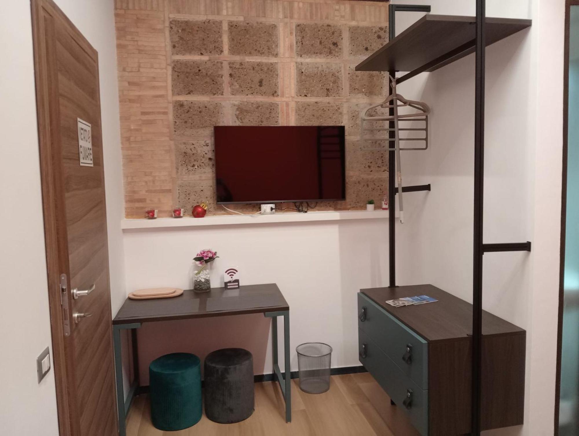 Antico Palazzo Bed & Breakfast ซาแลร์โน ภายนอก รูปภาพ